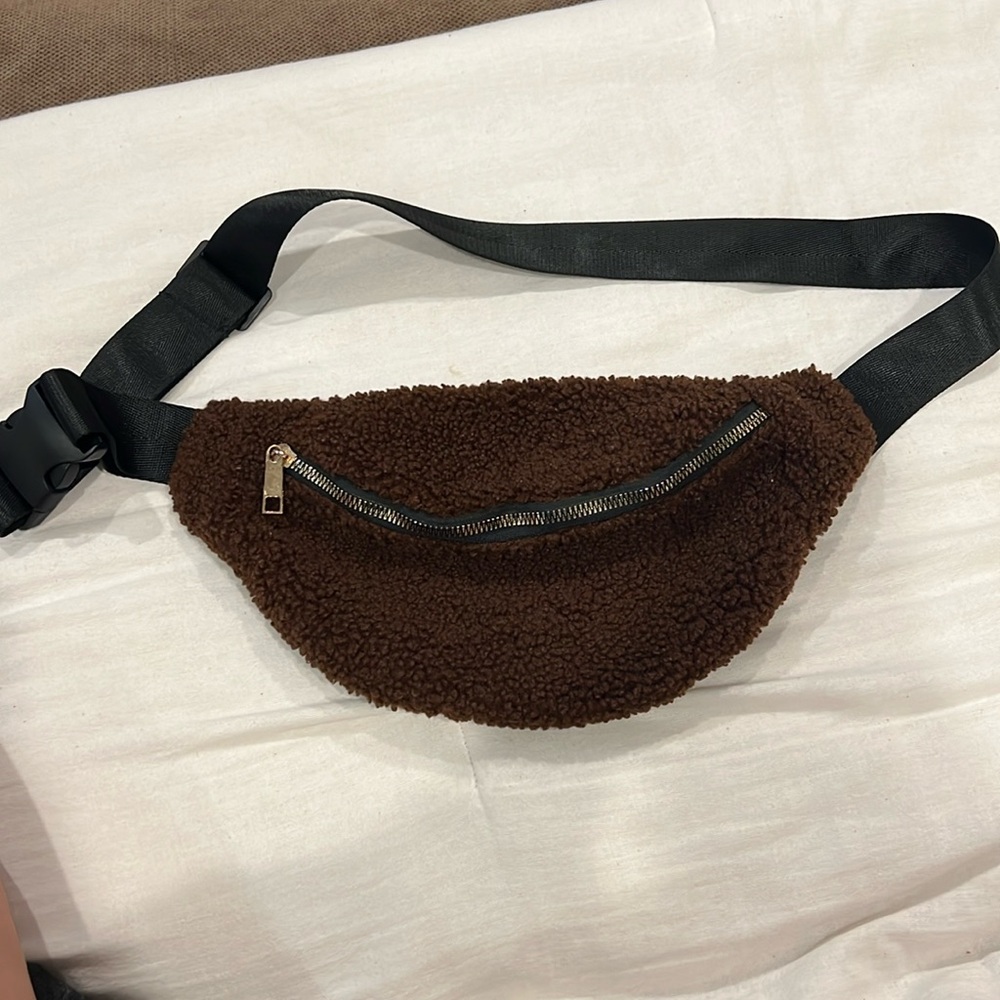 Brown Fanny pack furry with black strap
